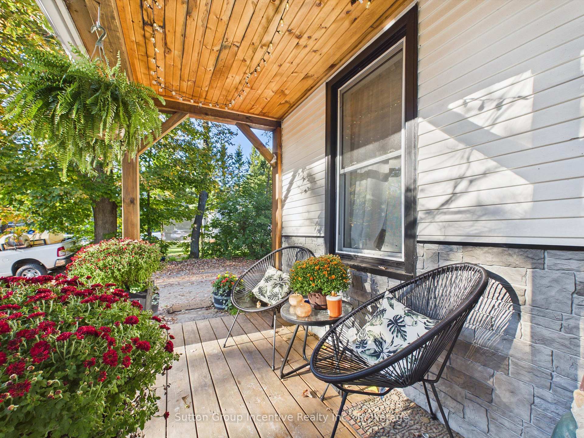 Photo 24 of 57 woodward Street, Bracebridge — HOMEH