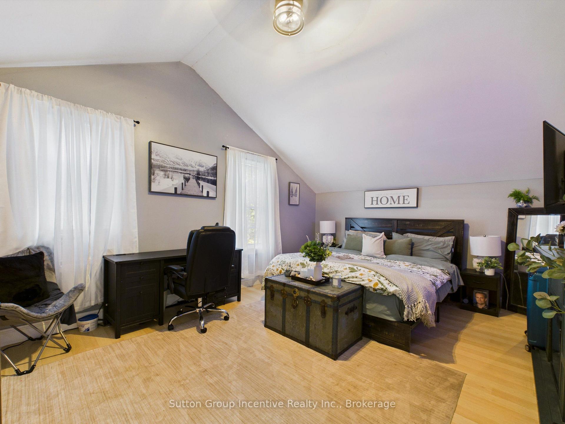 Photo 21 of 57 woodward Street, Bracebridge — HOMEH