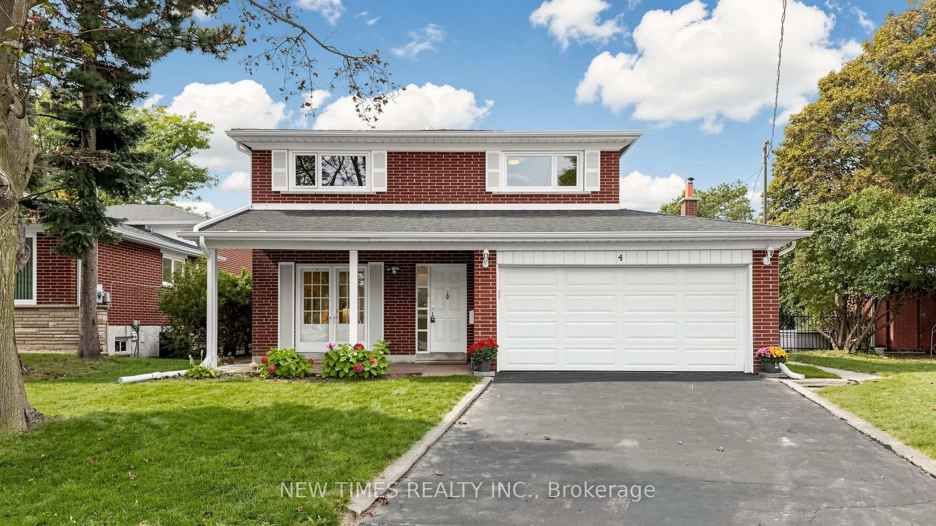 Photo 1 of 4 Ashstead Place, North York, Don Valley Village — HOMEH