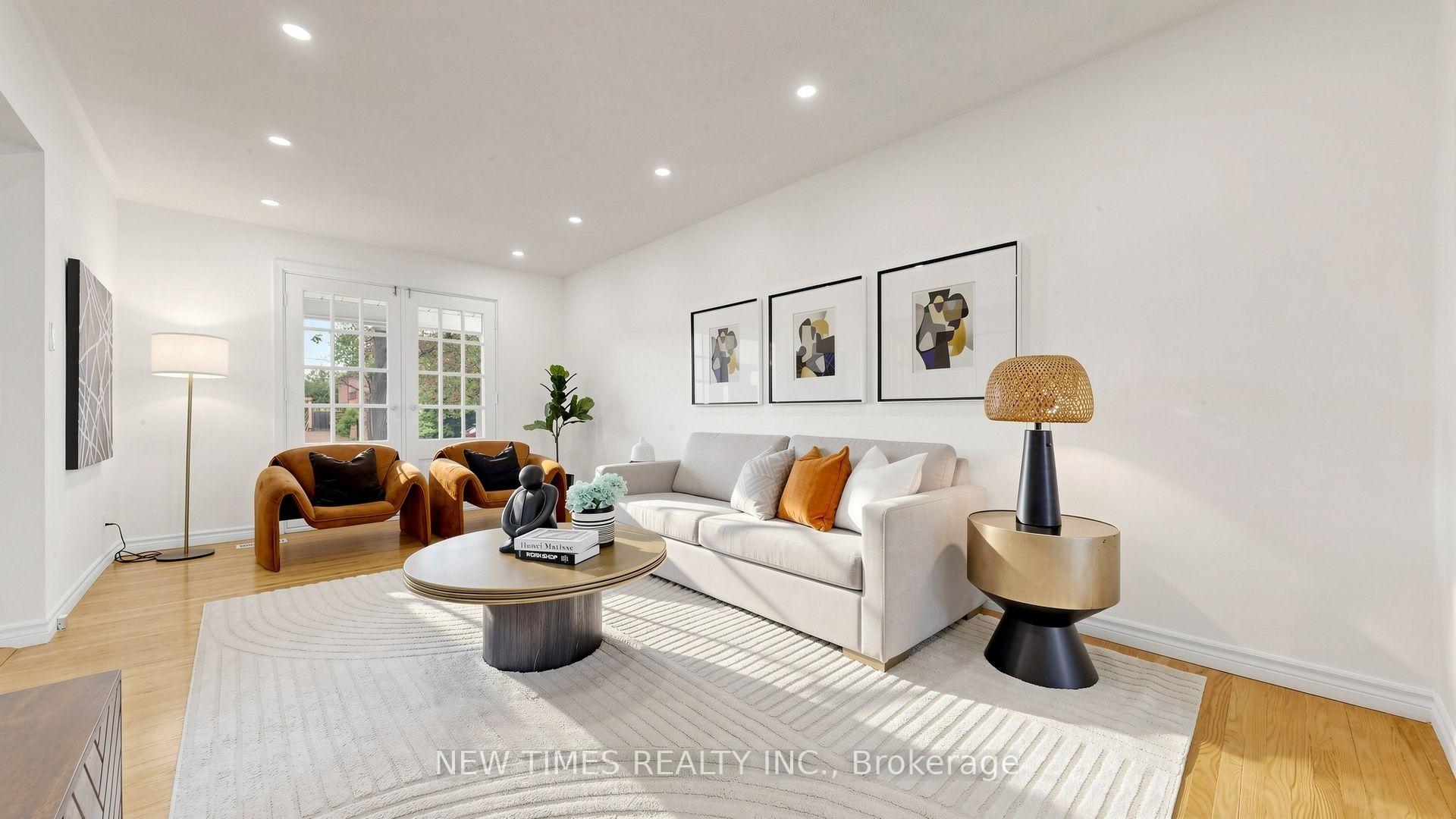 Photo 3 of 4 Ashstead Place, North York, Don Valley Village — HOMEH
