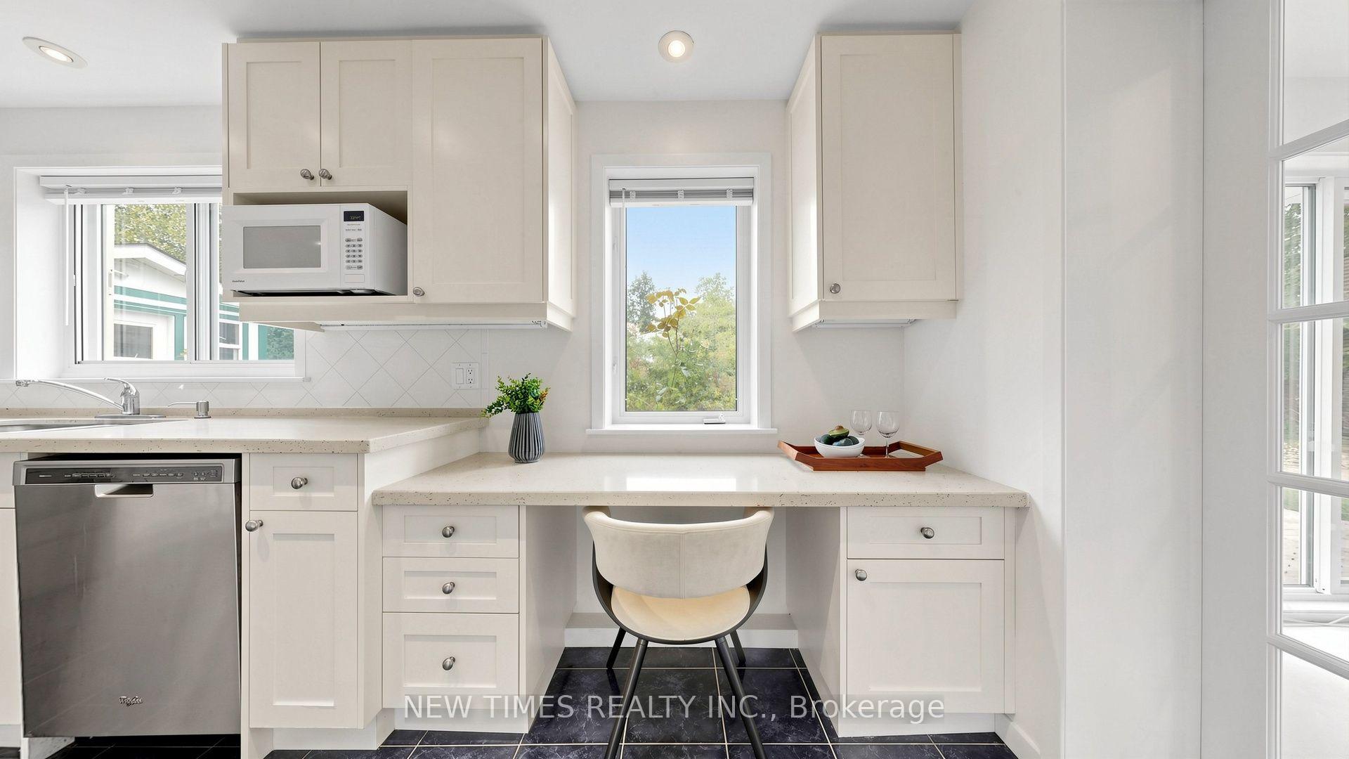 Photo 17 of 4 Ashstead Place, North York, Don Valley Village — HOMEH