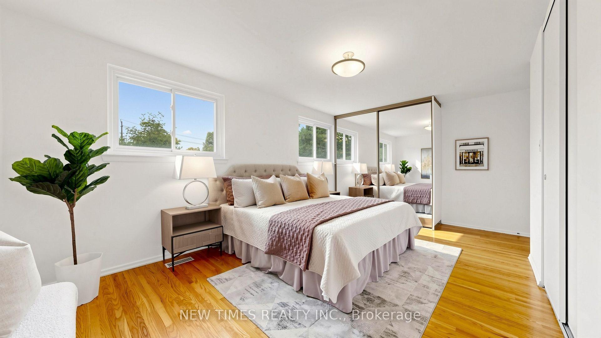 Photo 21 of 4 Ashstead Place, North York, Don Valley Village — HOMEH