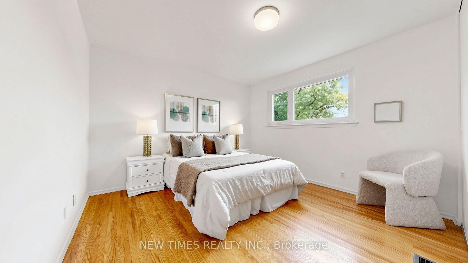 Photo 25 of 4 Ashstead Place, North York, Don Valley Village — HOMEH