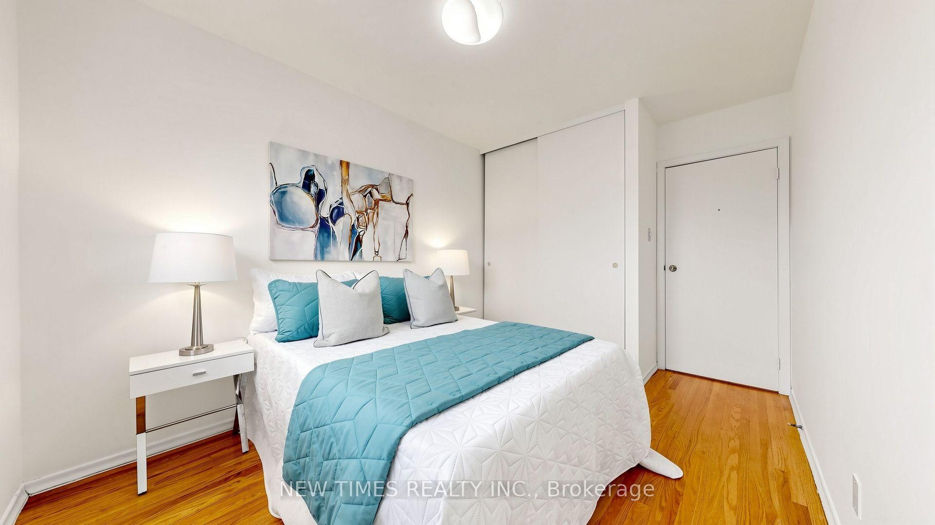 Photo 32 of 4 Ashstead Place, North York, Don Valley Village — HOMEH