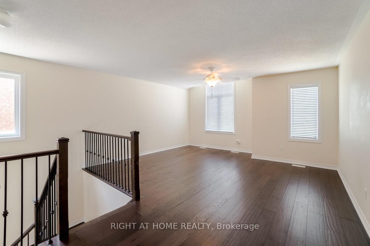 Photo 17 of 4644 Doug Wright Drive, Burlington, Alton — HOMEH