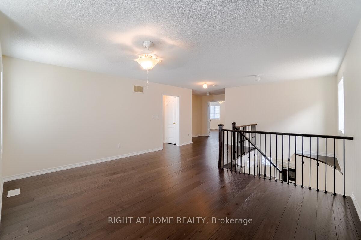 Photo 19 of 4644 Doug Wright Drive, Burlington, Alton — HOMEH