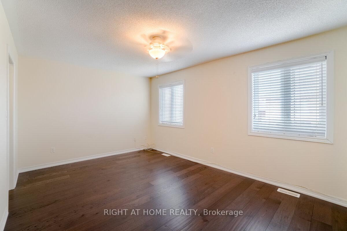 Photo 20 of 4644 Doug Wright Drive, Burlington, Alton — HOMEH