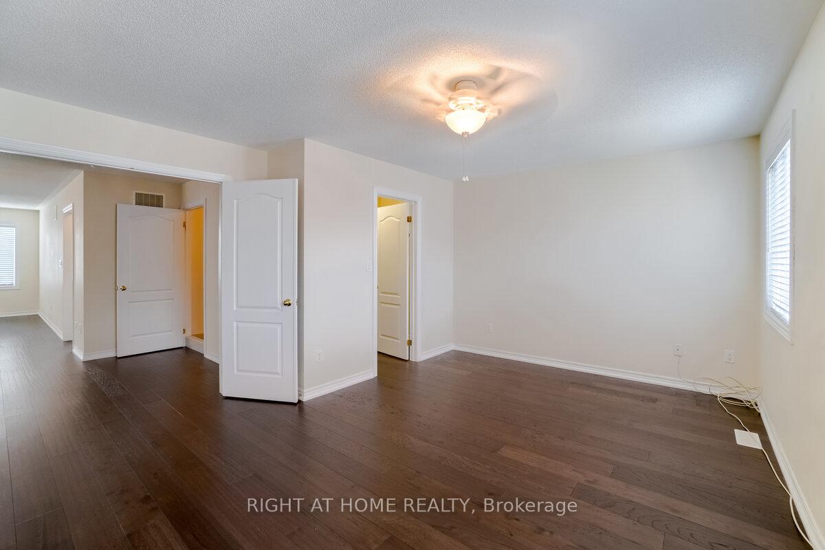 Photo 21 of 4644 Doug Wright Drive, Burlington, Alton — HOMEH