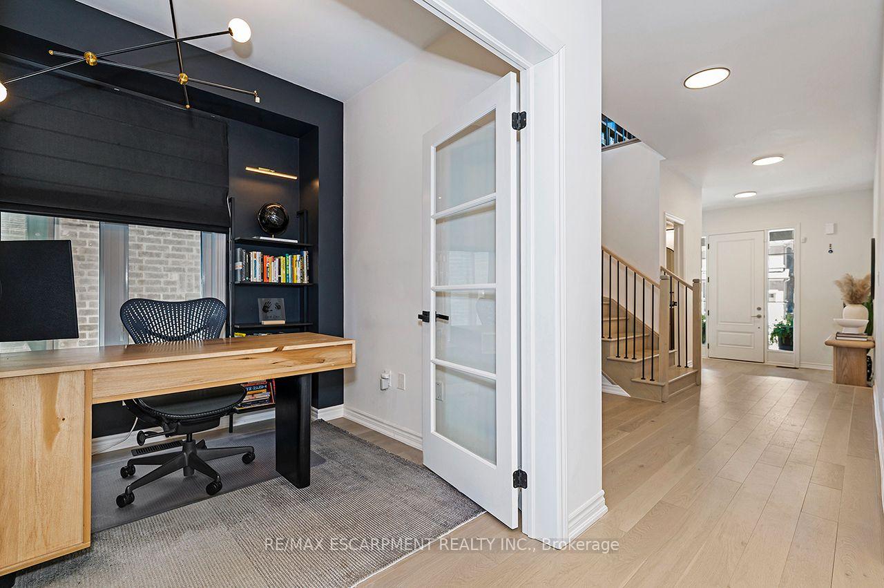 Photo 9 of 42 Shepherd Drive, Barrie, Rural Barrie Southeast — HOMEH