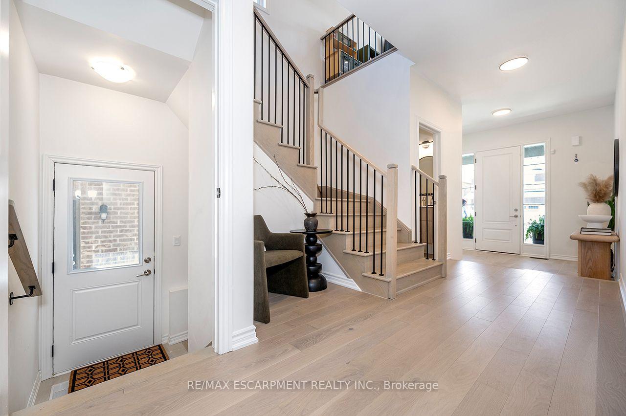 Photo 45 of 42 Shepherd Drive, Barrie, Rural Barrie Southeast — HOMEH