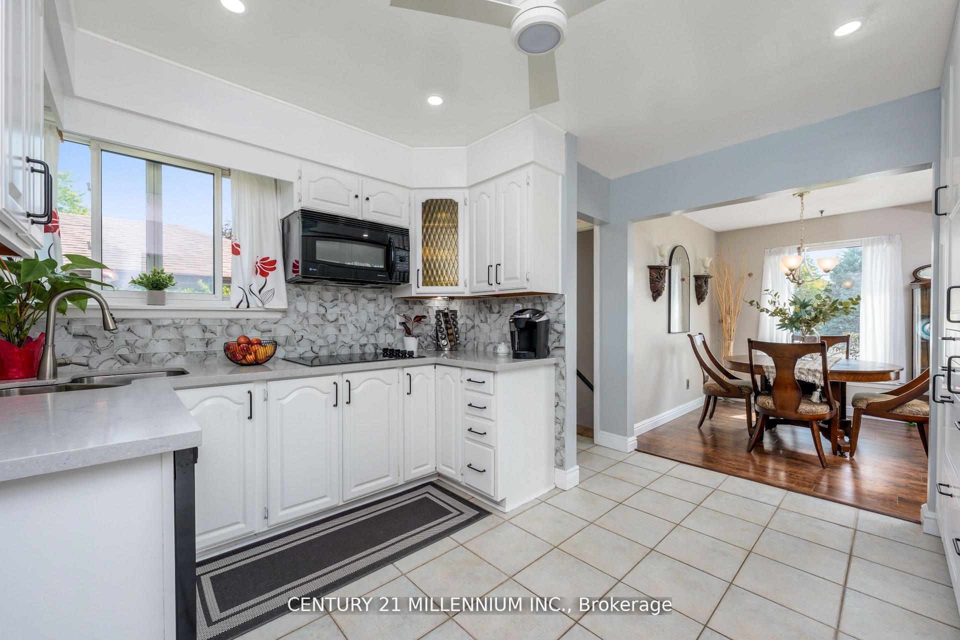 Photo 10 of 20 Dunblaine Crescent, Brampton, Southgate — HOMEH