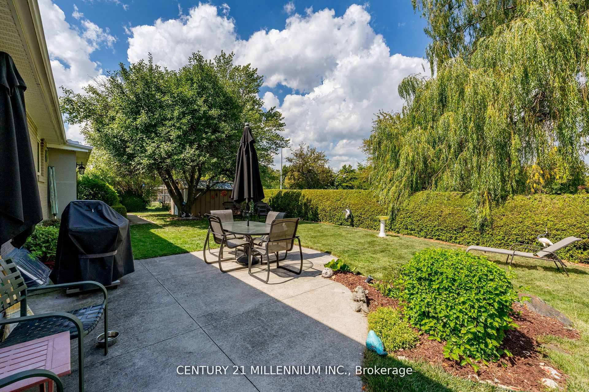 Photo 19 of 20 Dunblaine Crescent, Brampton, Southgate — HOMEH
