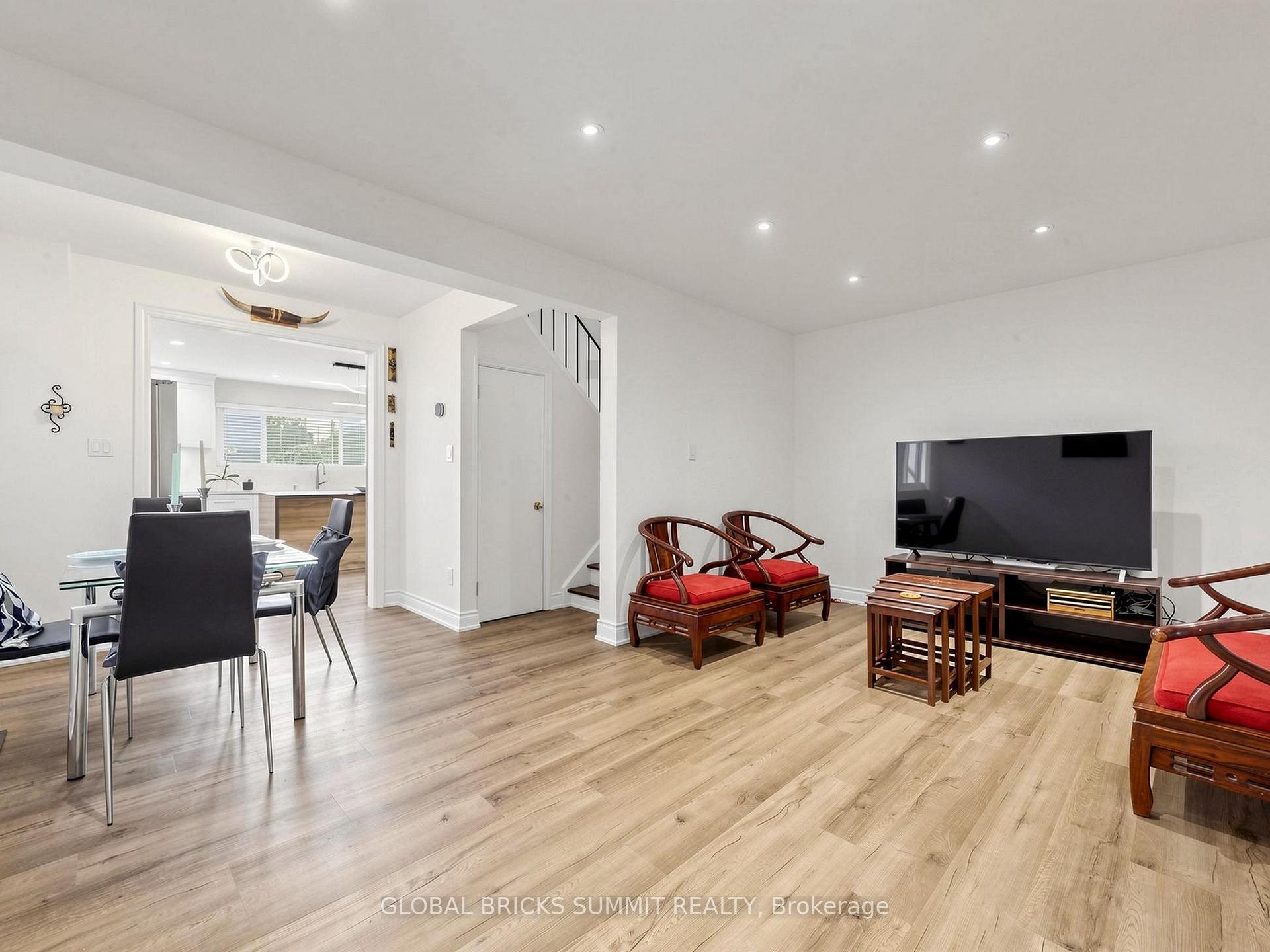 Photo 17 of 17 Amboy Road, Scarborough, Morningside — HOMEH