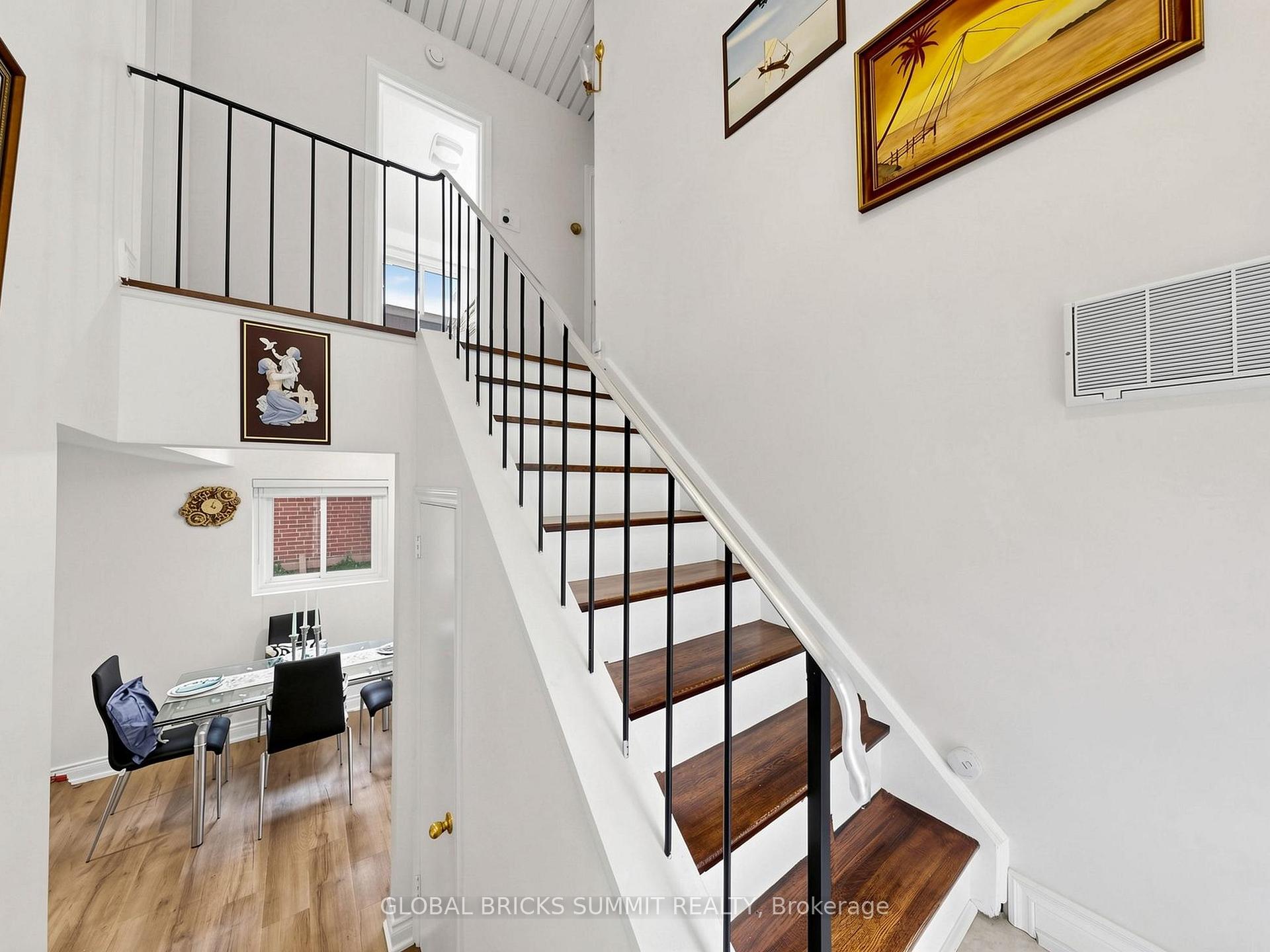 Photo 31 of 17 Amboy Road, Scarborough, Morningside — HOMEH