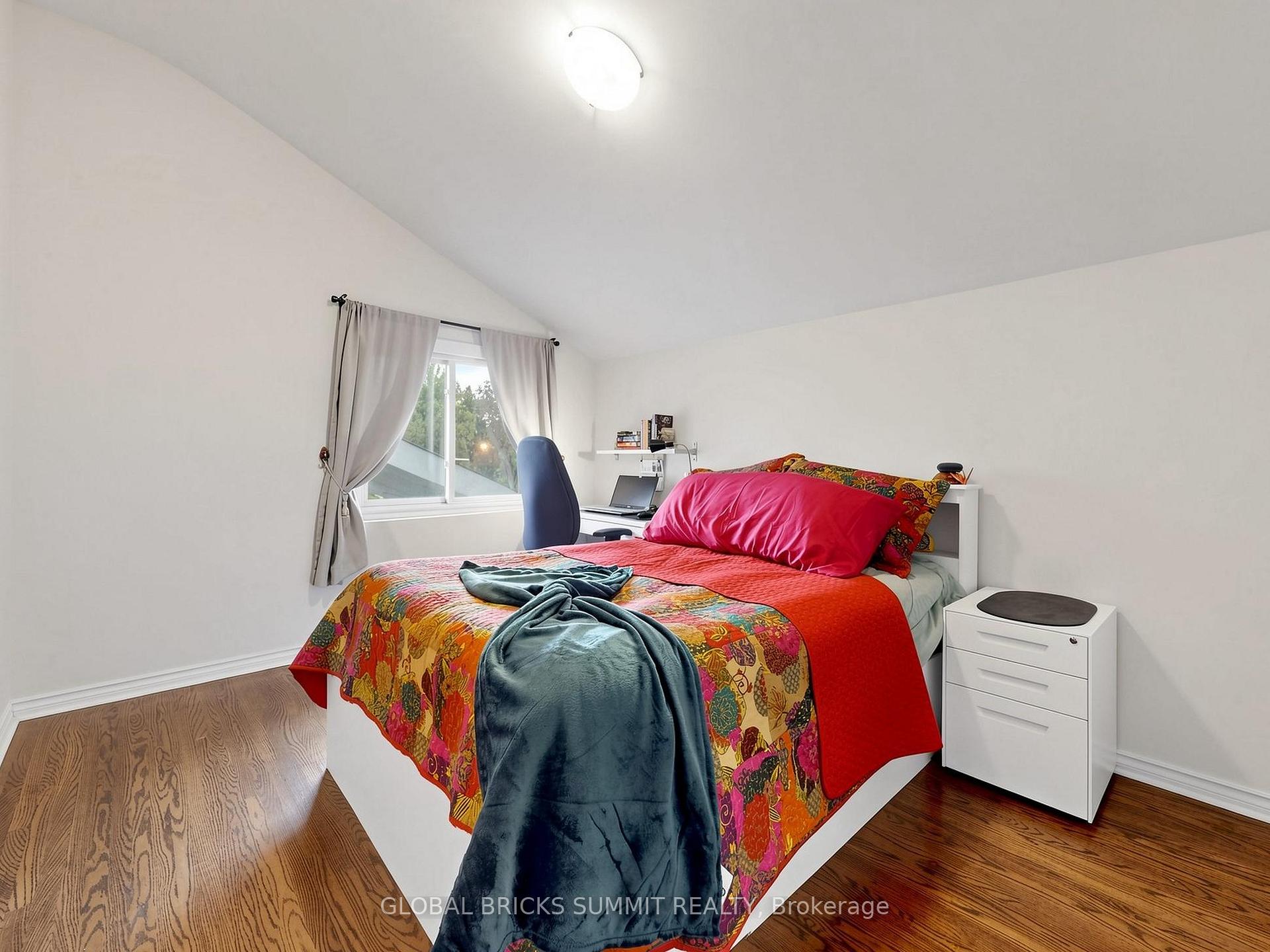 Photo 42 of 17 Amboy Road, Scarborough, Morningside — HOMEH