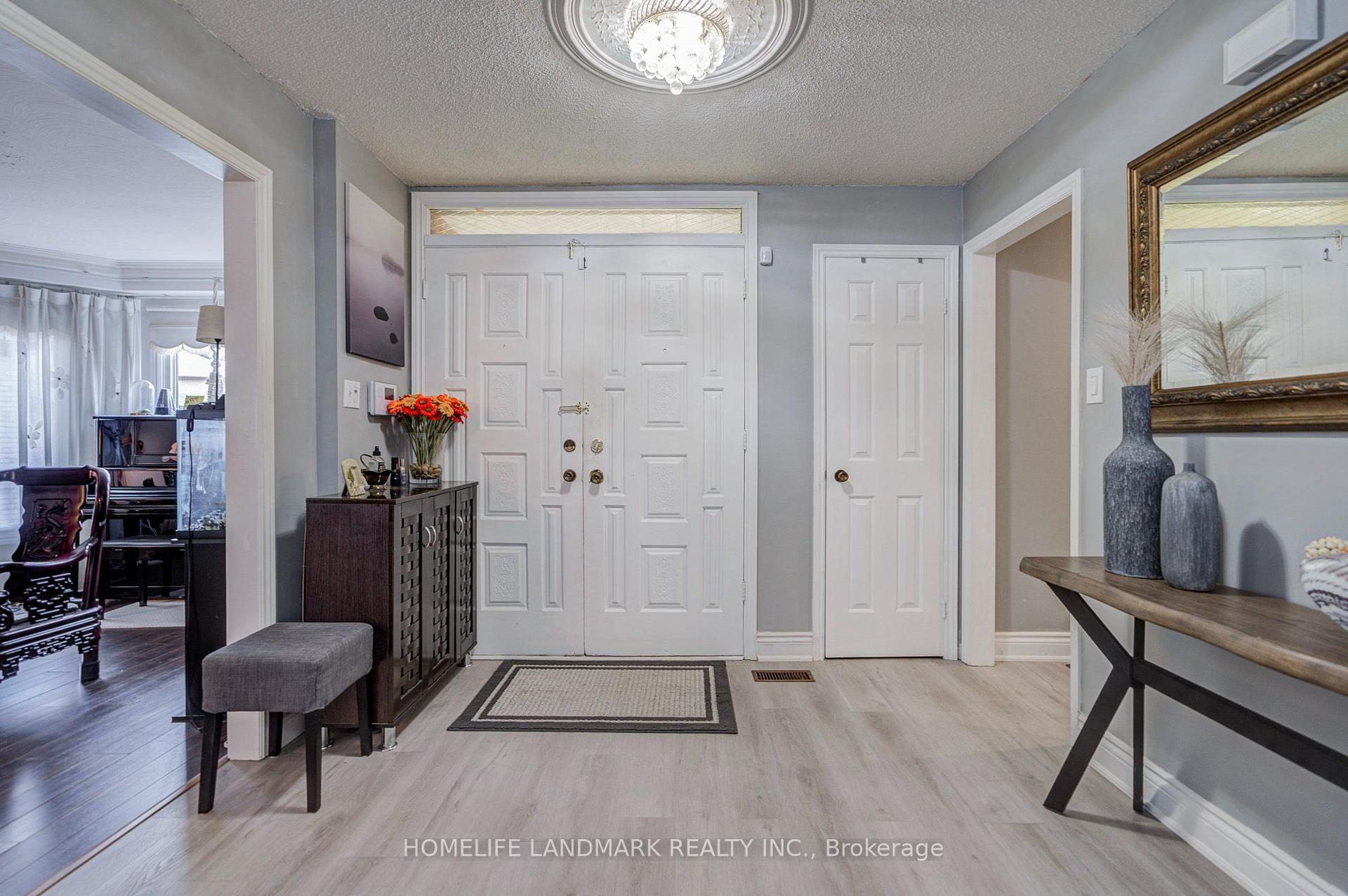 Photo 4 of 48 Purcell Square, Scarborough, Steeles — HOMEH
