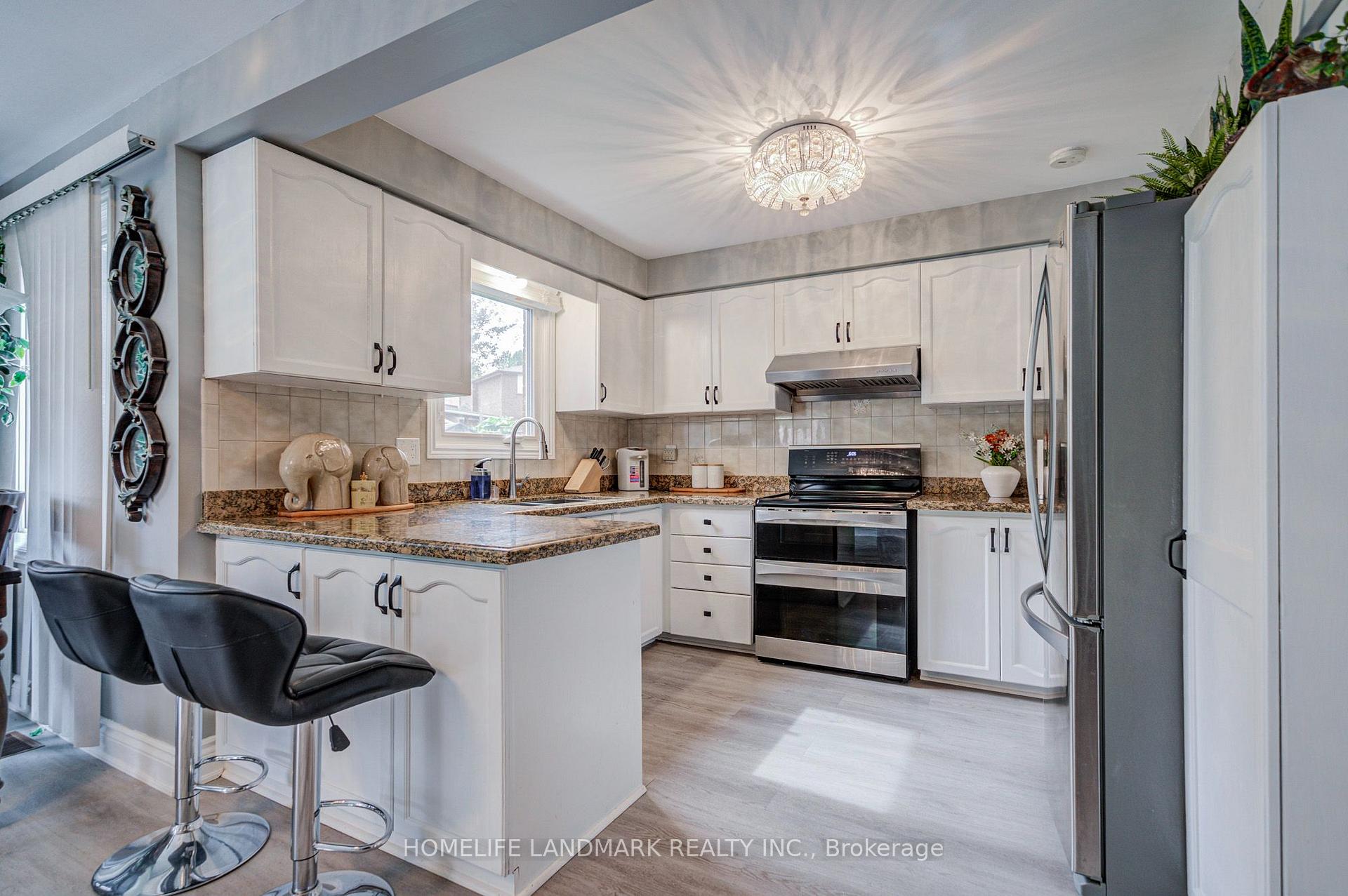 Photo 16 of 48 Purcell Square, Scarborough, Steeles — HOMEH