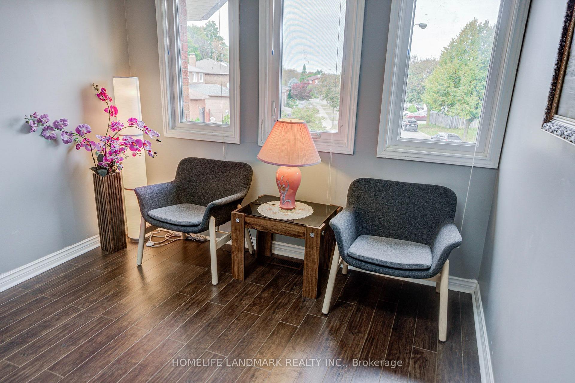 Photo 23 of 48 Purcell Square, Scarborough, Steeles — HOMEH
