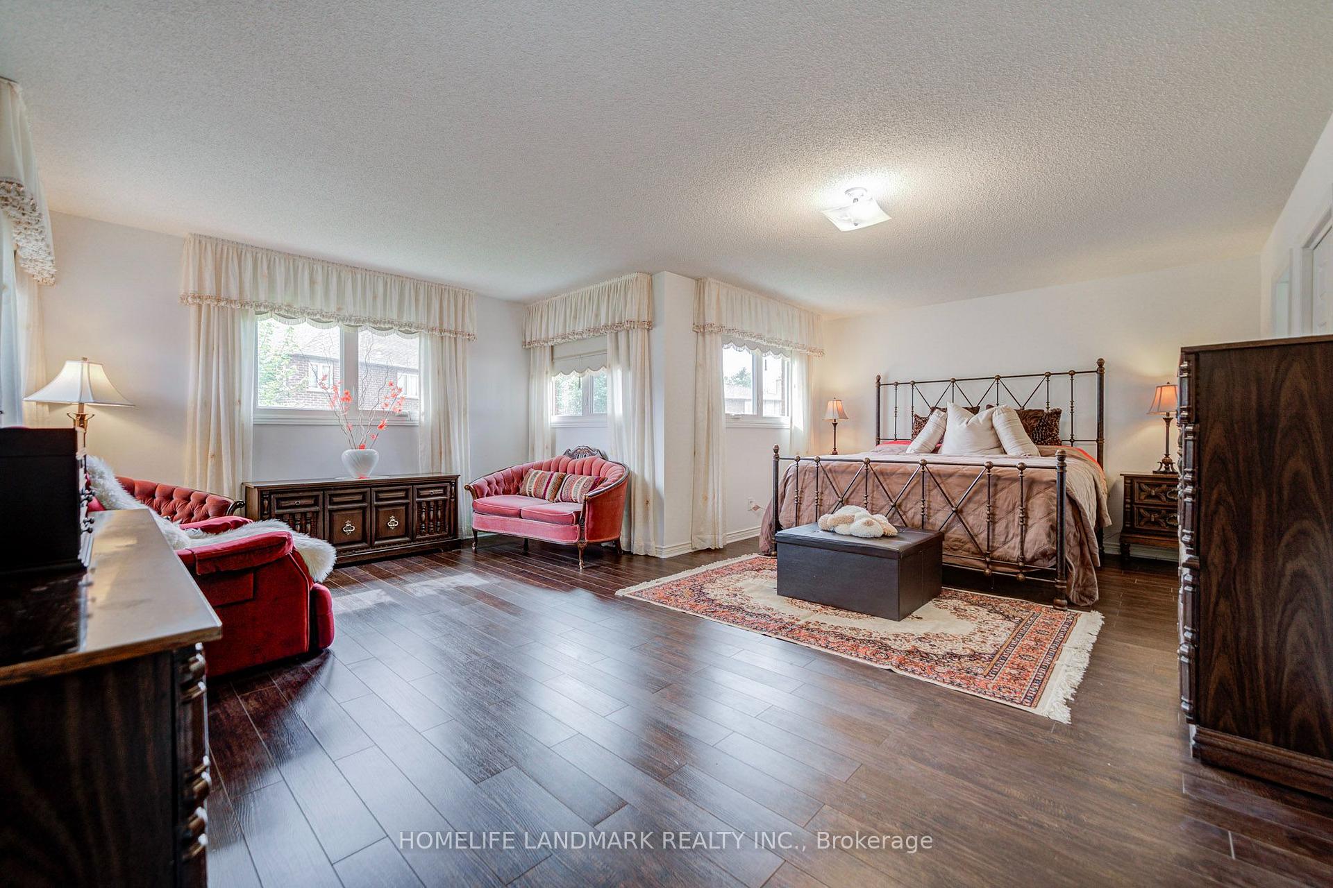 Photo 25 of 48 Purcell Square, Scarborough, Steeles — HOMEH