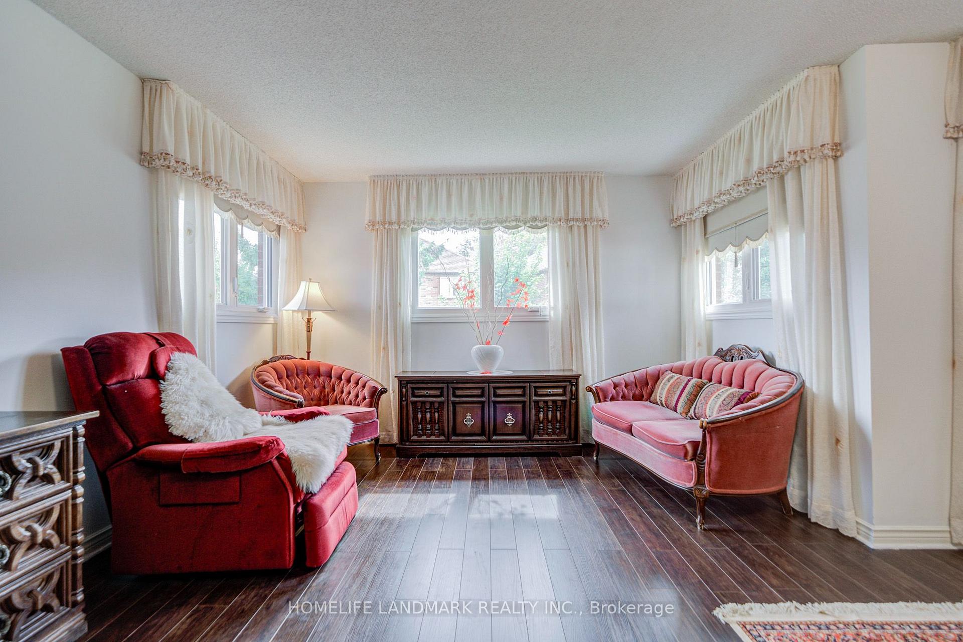 Photo 26 of 48 Purcell Square, Scarborough, Steeles — HOMEH