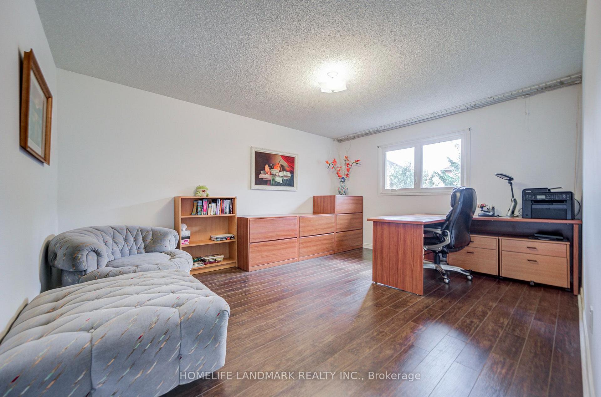 Photo 30 of 48 Purcell Square, Scarborough, Steeles — HOMEH
