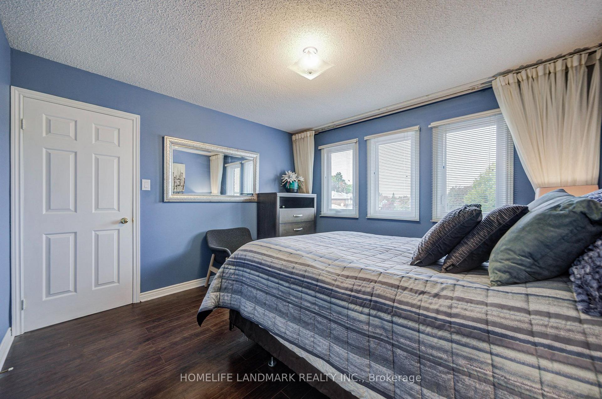 Photo 35 of 48 Purcell Square, Scarborough, Steeles — HOMEH
