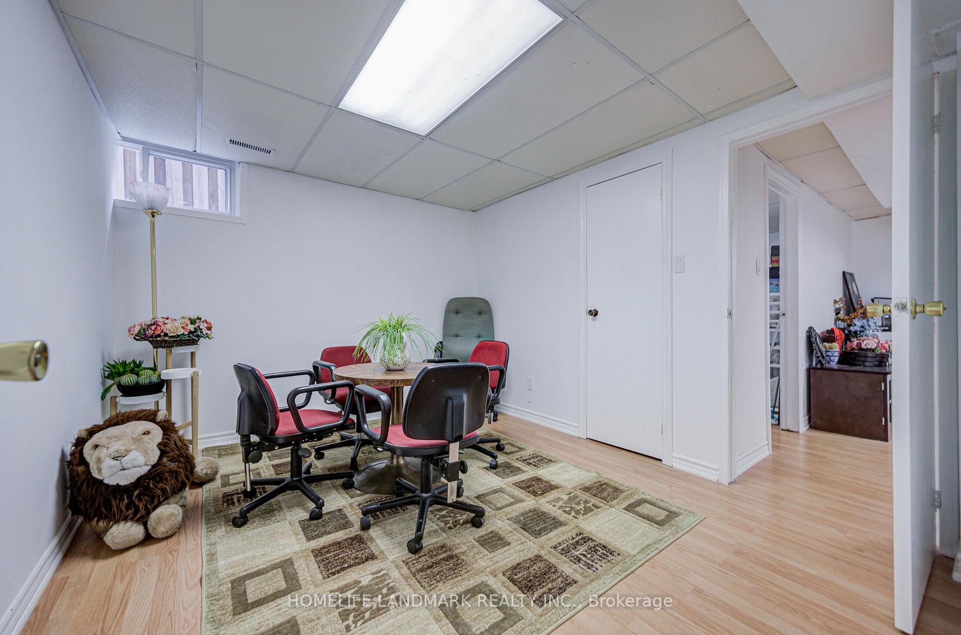 Photo 42 of 48 Purcell Square, Scarborough, Steeles — HOMEH