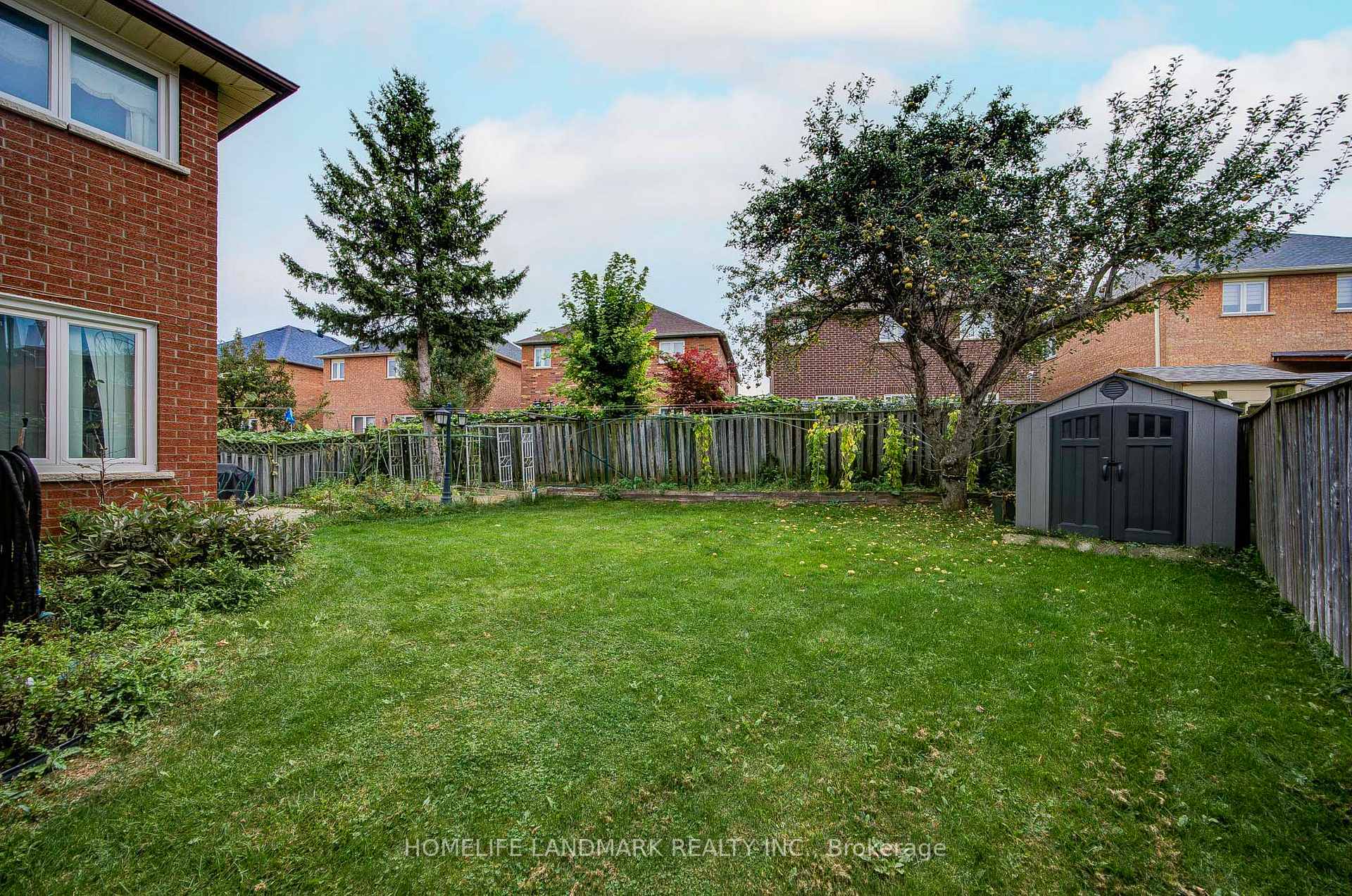 Photo 47 of 48 Purcell Square, Scarborough, Steeles — HOMEH