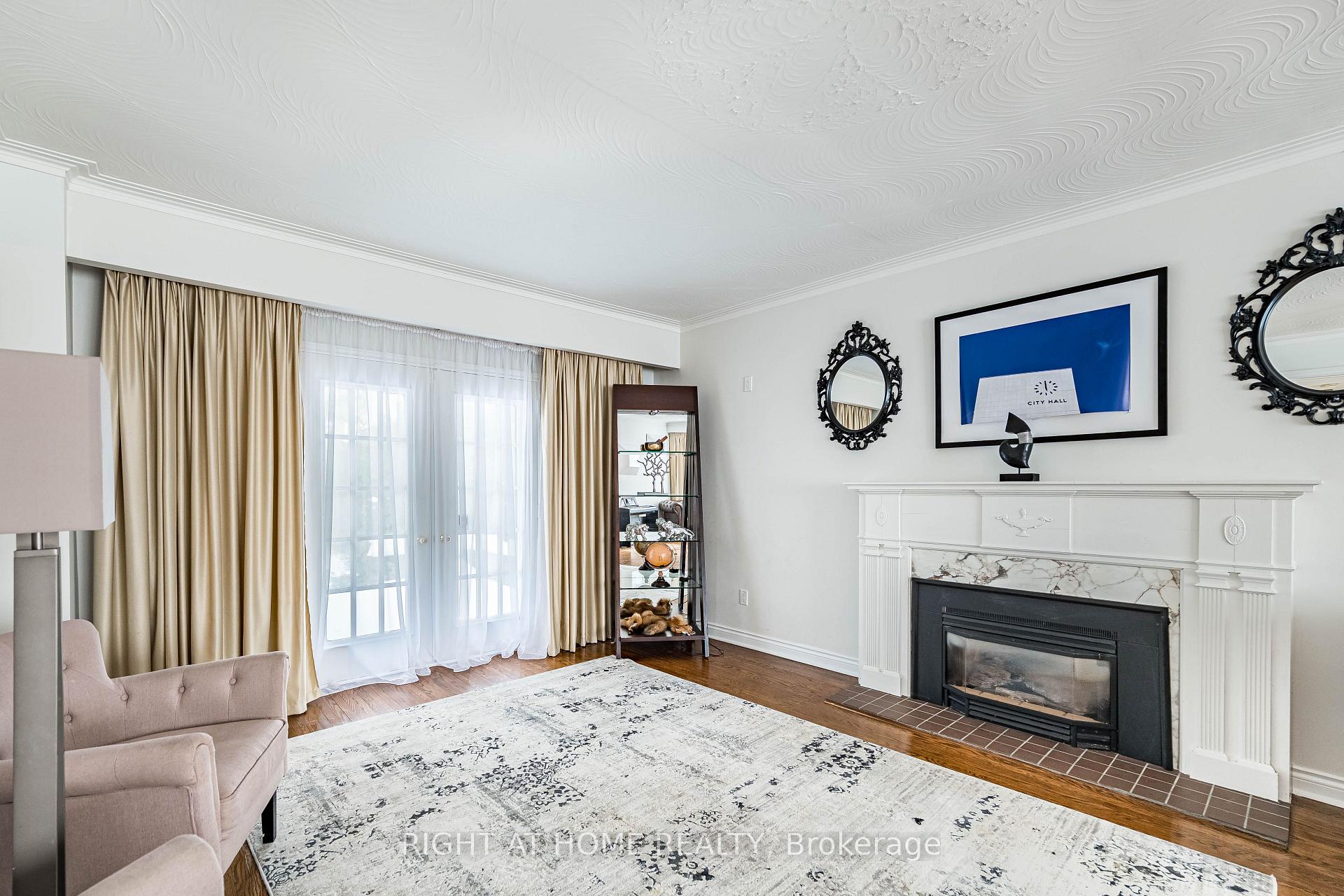 Photo 8 of 2123 Gordon Drive, Mississauga, Cooksville — HOMEH