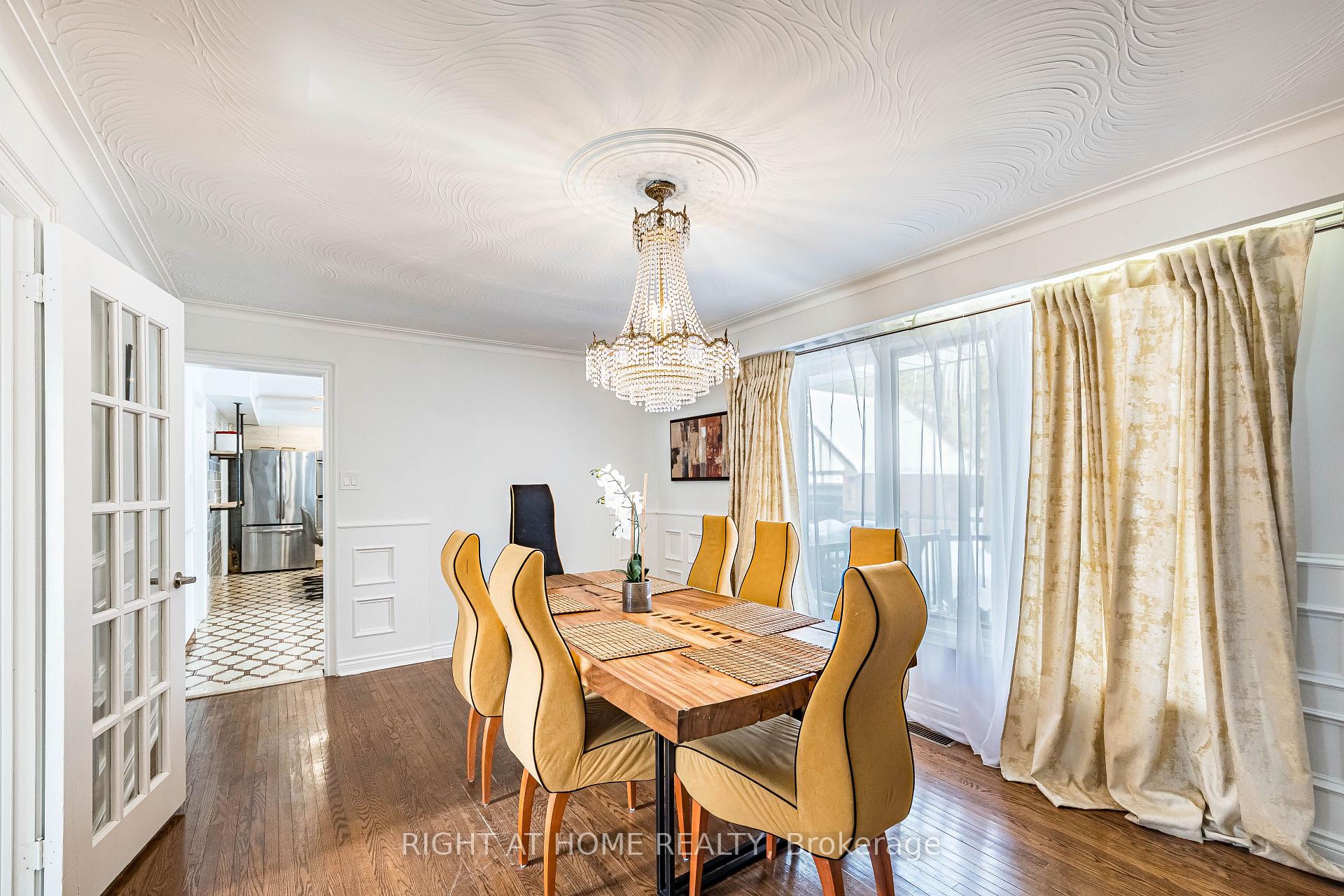 Photo 12 of 2123 Gordon Drive, Mississauga, Cooksville — HOMEH