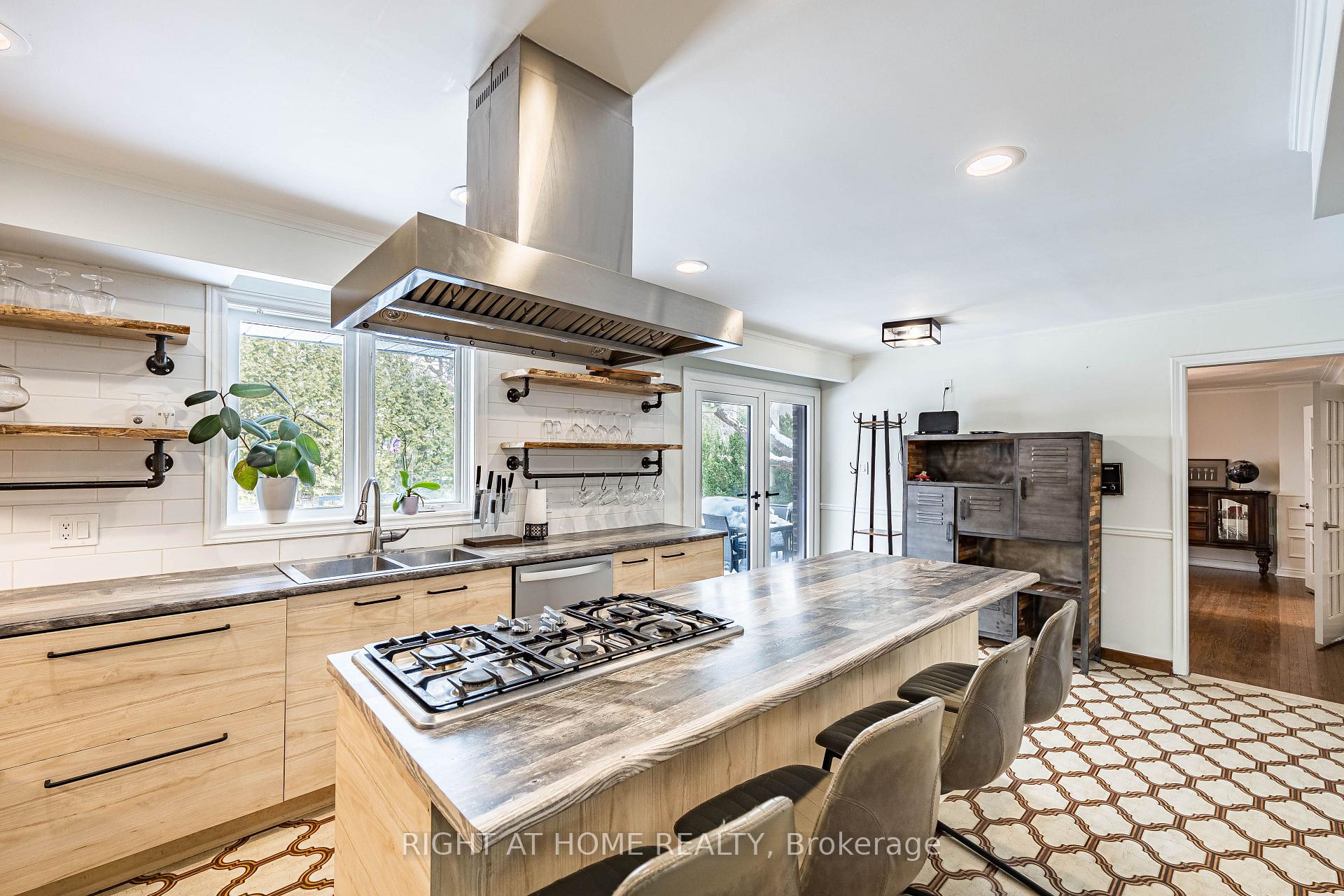 Photo 17 of 2123 Gordon Drive, Mississauga, Cooksville — HOMEH