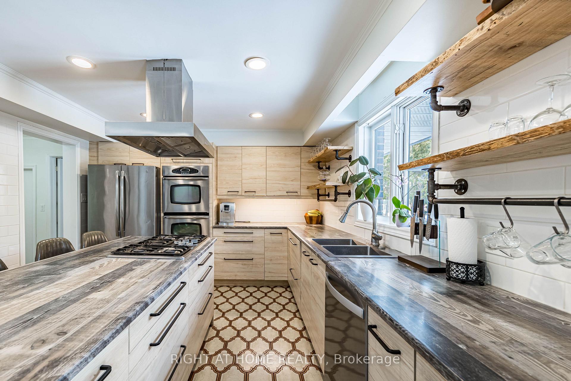 Photo 18 of 2123 Gordon Drive, Mississauga, Cooksville — HOMEH