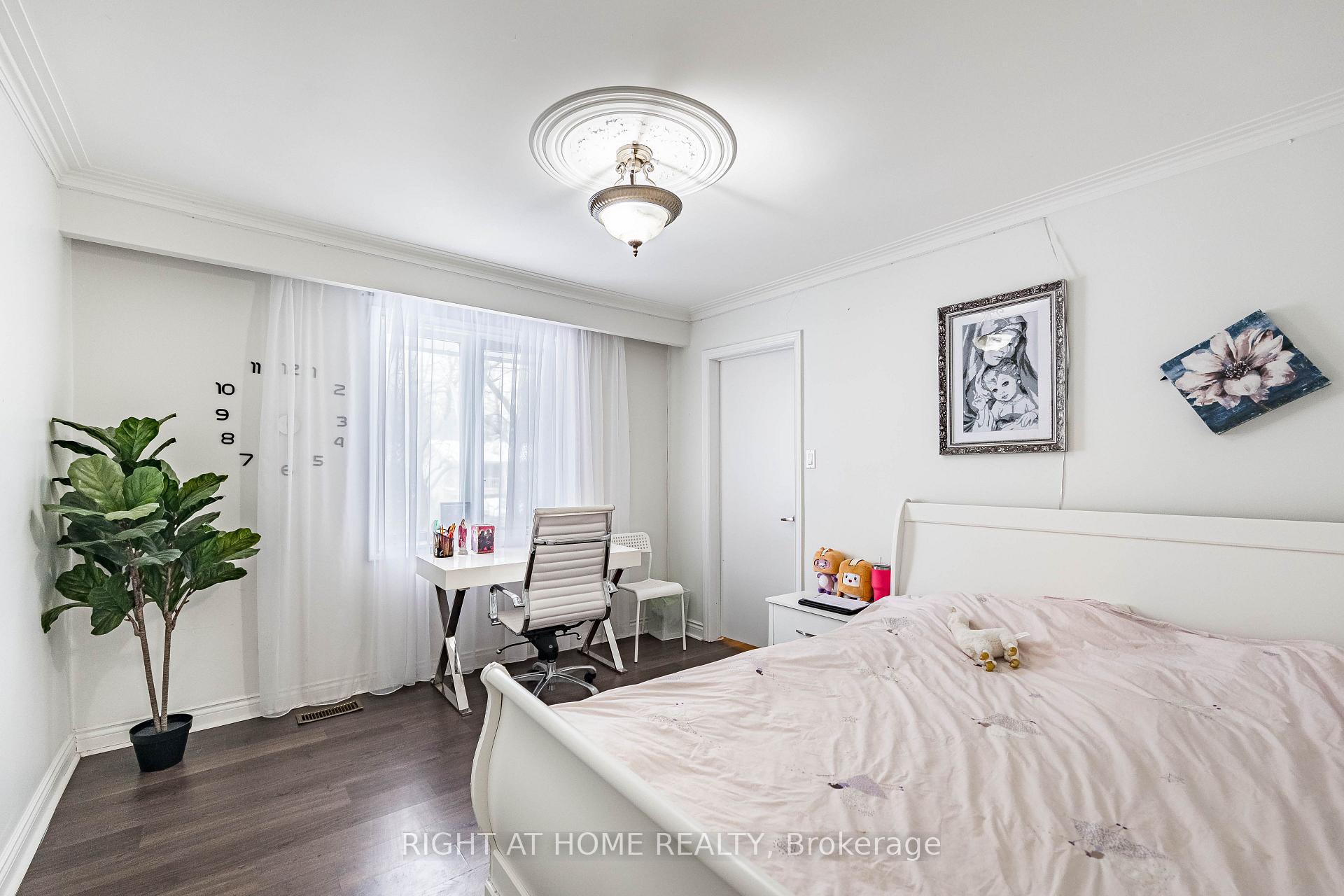 Photo 30 of 2123 Gordon Drive, Mississauga, Cooksville — HOMEH
