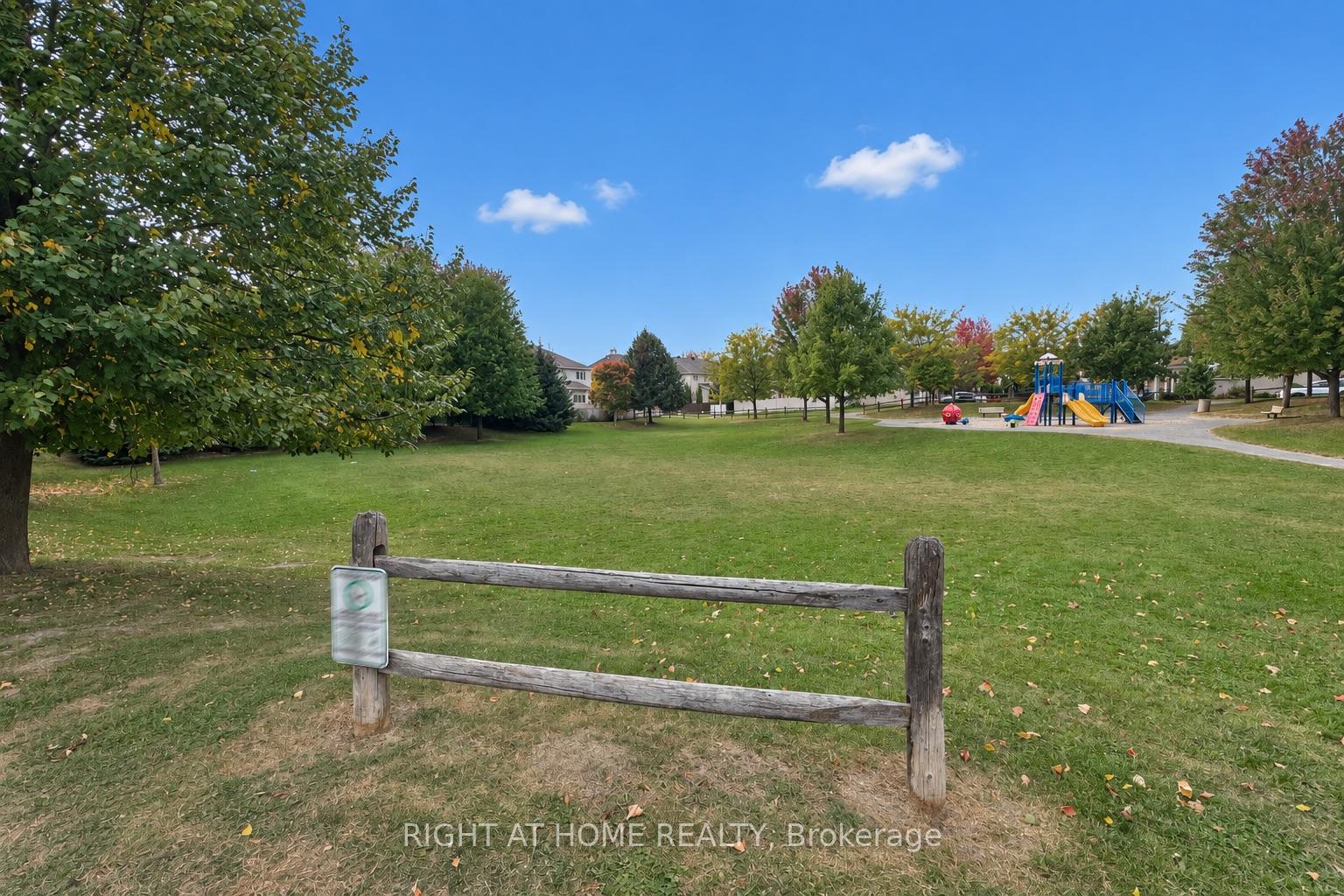 Photo 2 of 227 Portrush Avenue, Ottawa, Barrhaven - Longfields — HOMEH