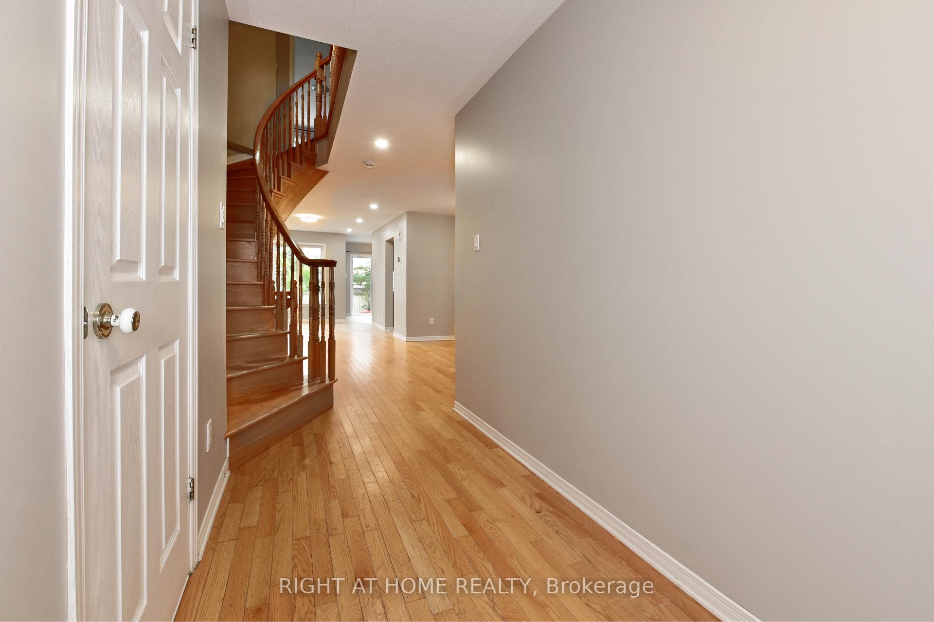 Photo 7 of 227 Portrush Avenue, Ottawa, Barrhaven - Longfields — HOMEH