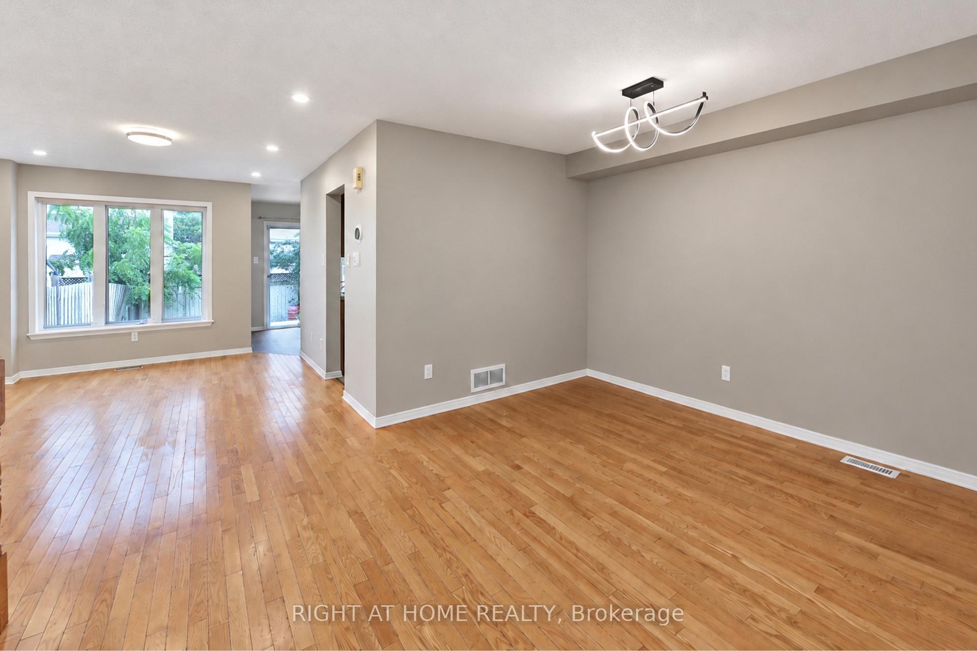 Photo 10 of 227 Portrush Avenue, Ottawa, Barrhaven - Longfields — HOMEH