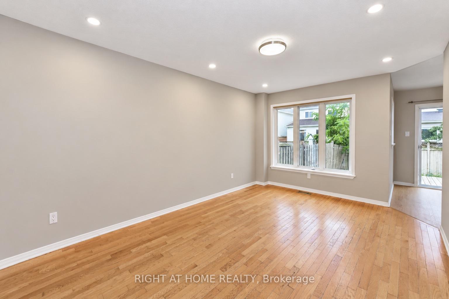 Photo 11 of 227 Portrush Avenue, Ottawa, Barrhaven - Longfields — HOMEH