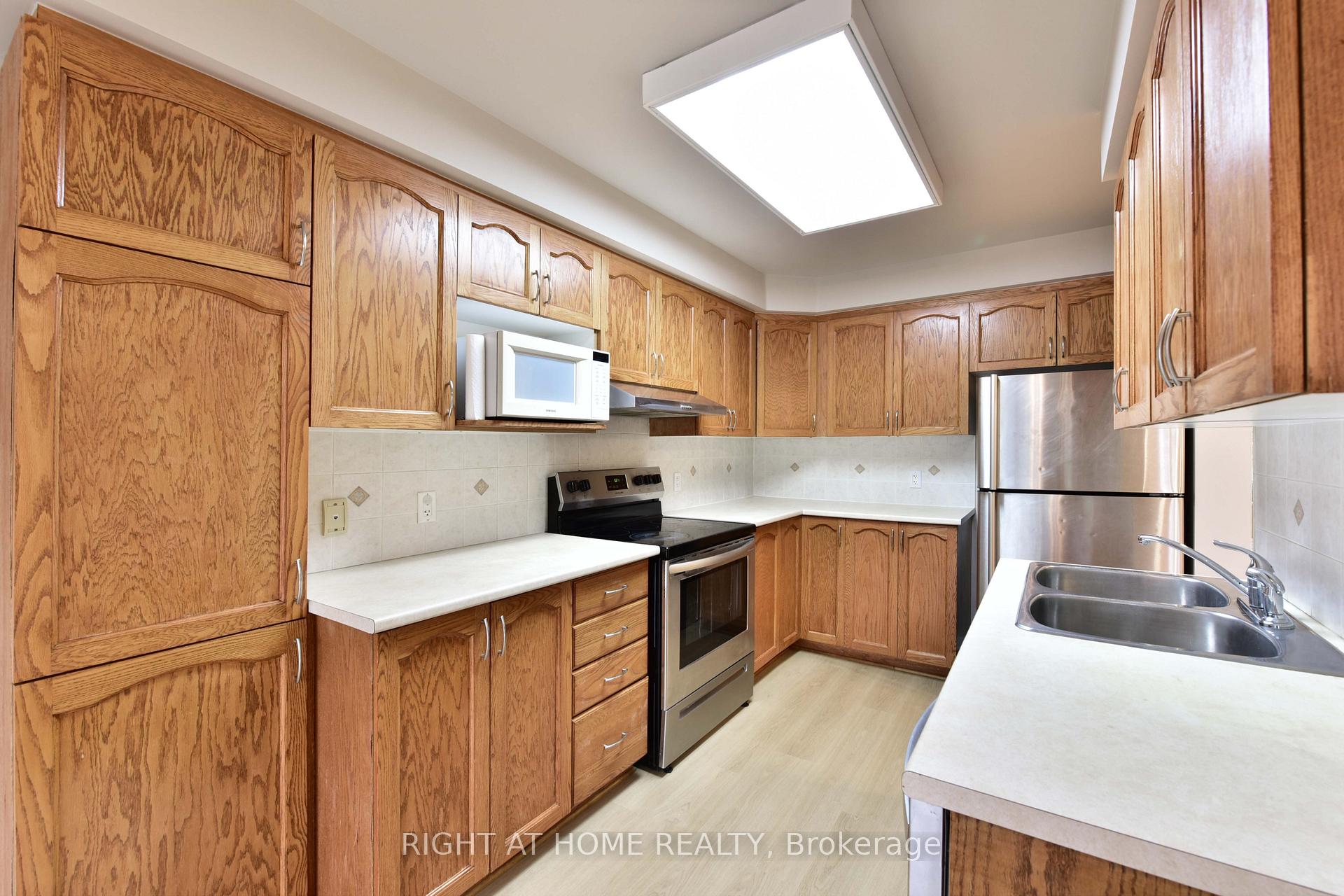 Photo 14 of 227 Portrush Avenue, Ottawa, Barrhaven - Longfields — HOMEH