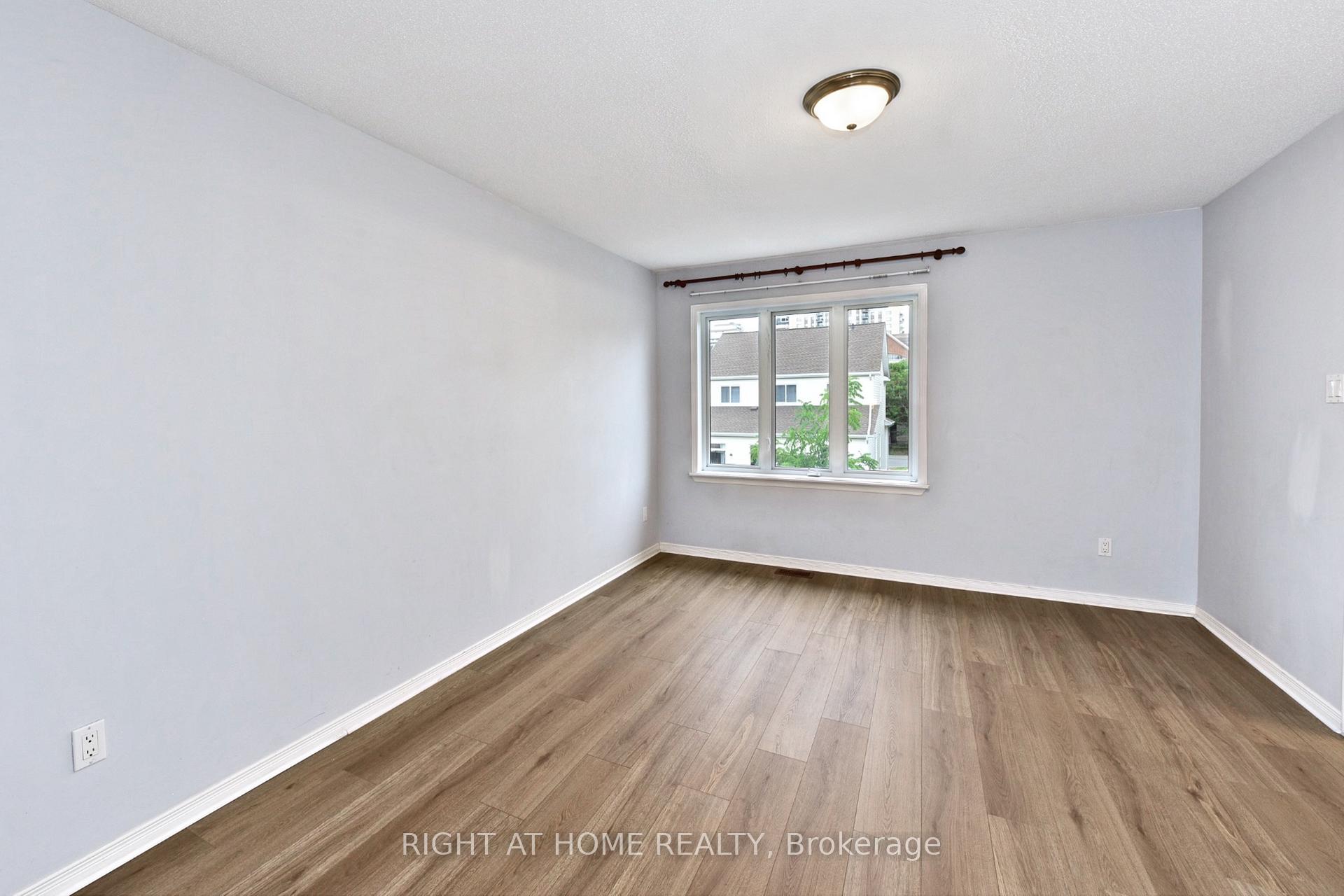 Photo 17 of 227 Portrush Avenue, Ottawa, Barrhaven - Longfields — HOMEH