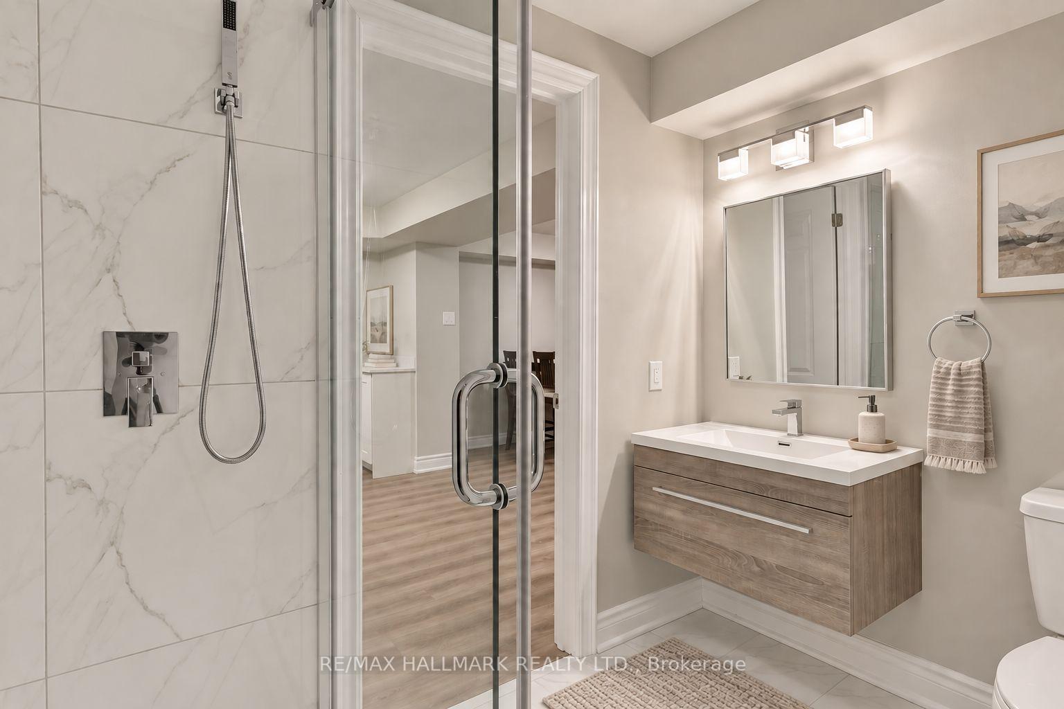 Photo 11 of Unit Lower, 18 Aldenham Crescent, North York, Parkwoods-Donalda — HOMEH