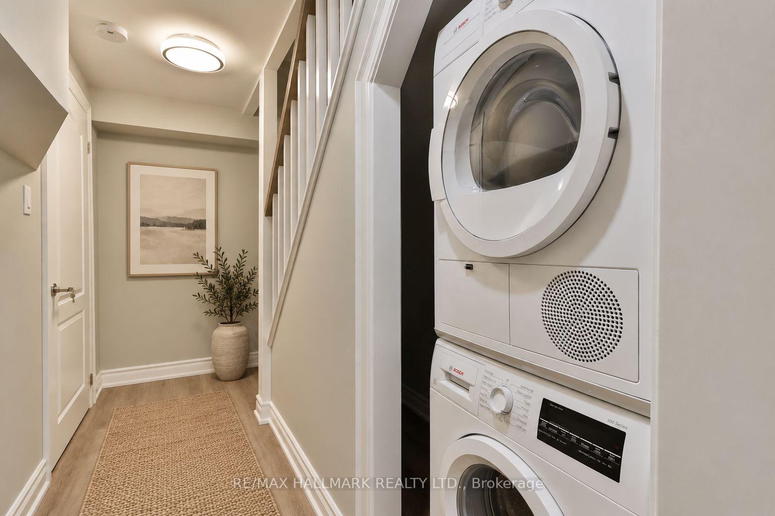 Photo 13 of Unit Lower, 18 Aldenham Crescent, North York, Parkwoods-Donalda — HOMEH