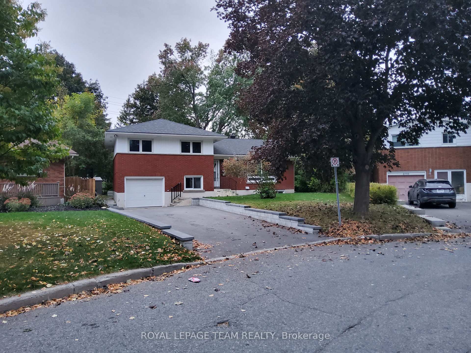 Photo 2 of Unit A, 2748 Moncton Road, Ottawa, Queensway Terrace North — HOMEH
