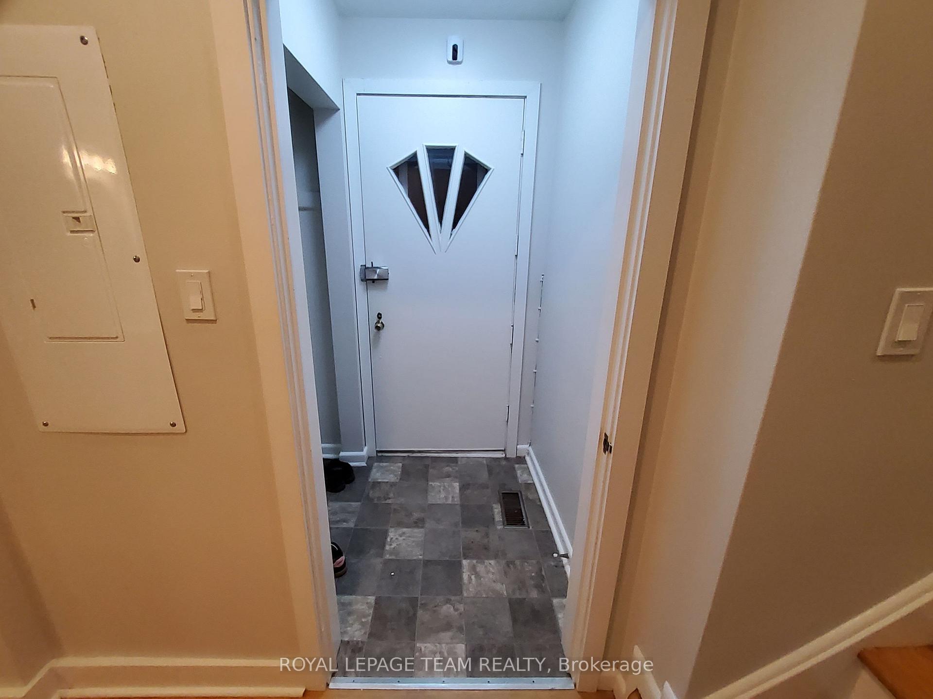Photo 9 of Unit A, 2748 Moncton Road, Ottawa, Queensway Terrace North — HOMEH