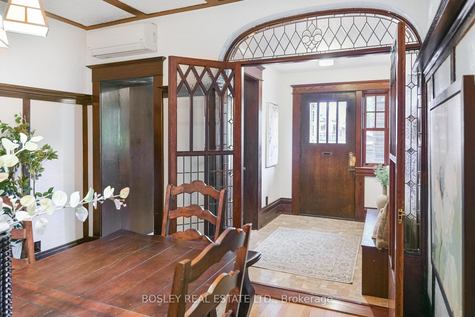 Photo 10 of 161 Westminster Avenue, Toronto, High Park-Swansea — HOMEH