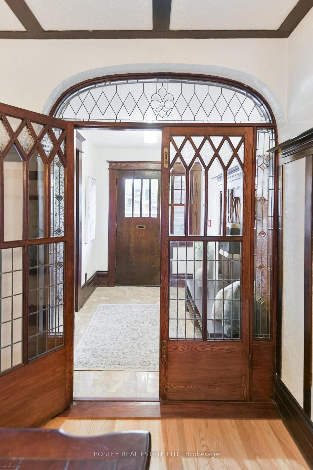 Photo 11 of 161 Westminster Avenue, Toronto, High Park-Swansea — HOMEH