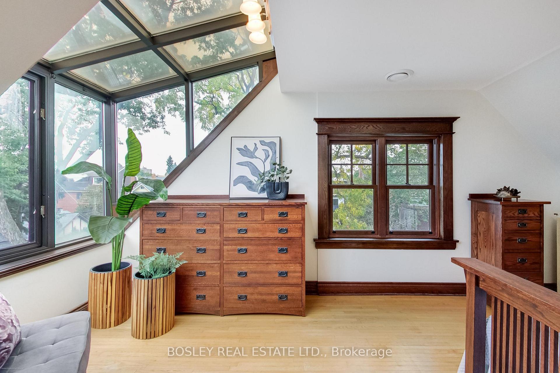 Photo 22 of 161 Westminster Avenue, Toronto, High Park-Swansea — HOMEH