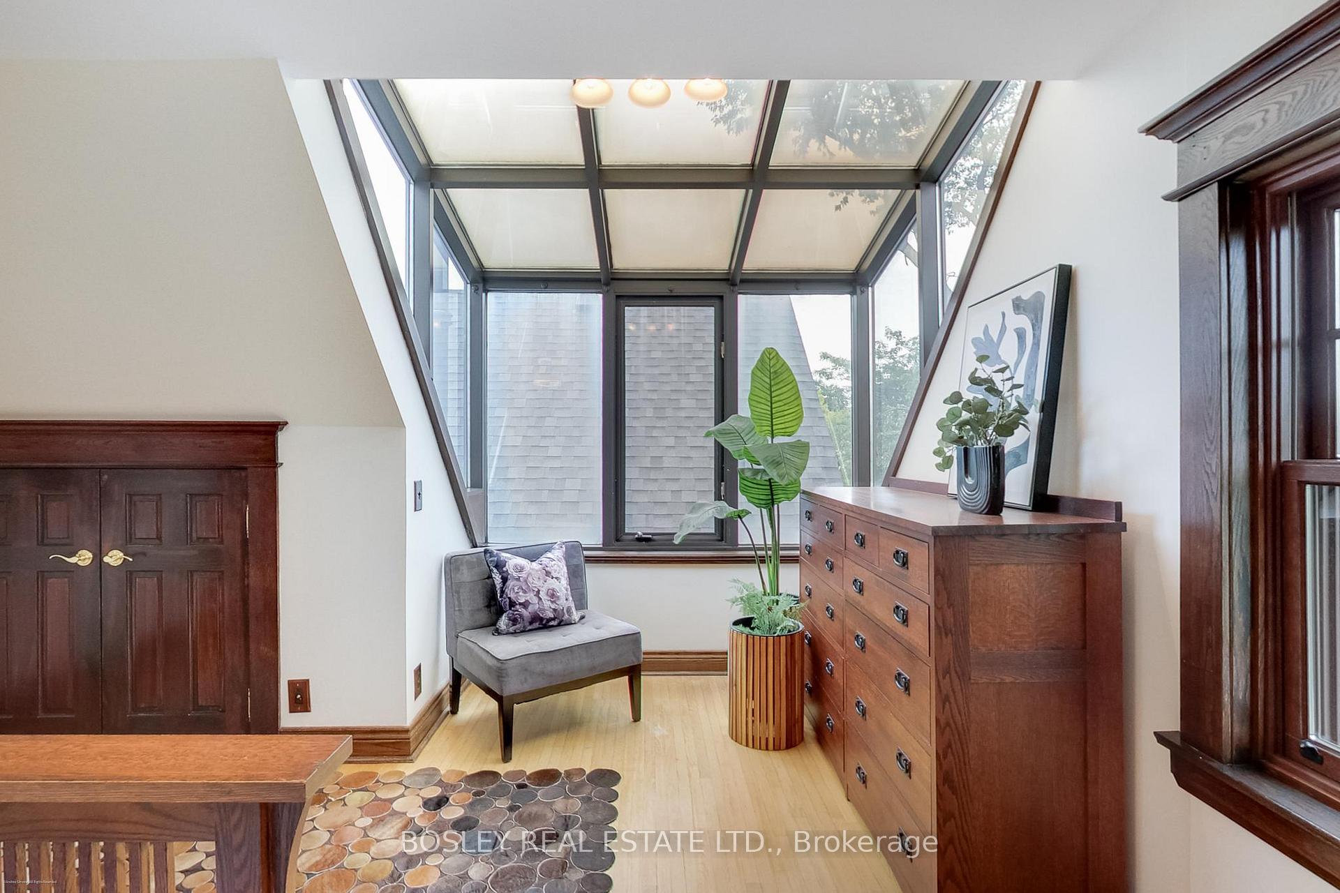 Photo 23 of 161 Westminster Avenue, Toronto, High Park-Swansea — HOMEH