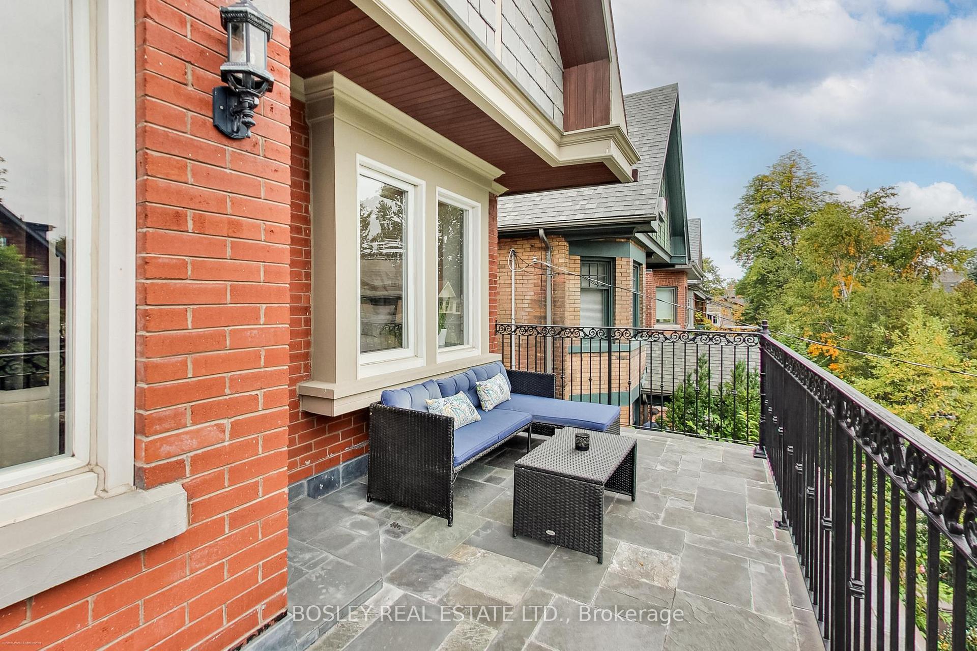 Photo 33 of 161 Westminster Avenue, Toronto, High Park-Swansea — HOMEH