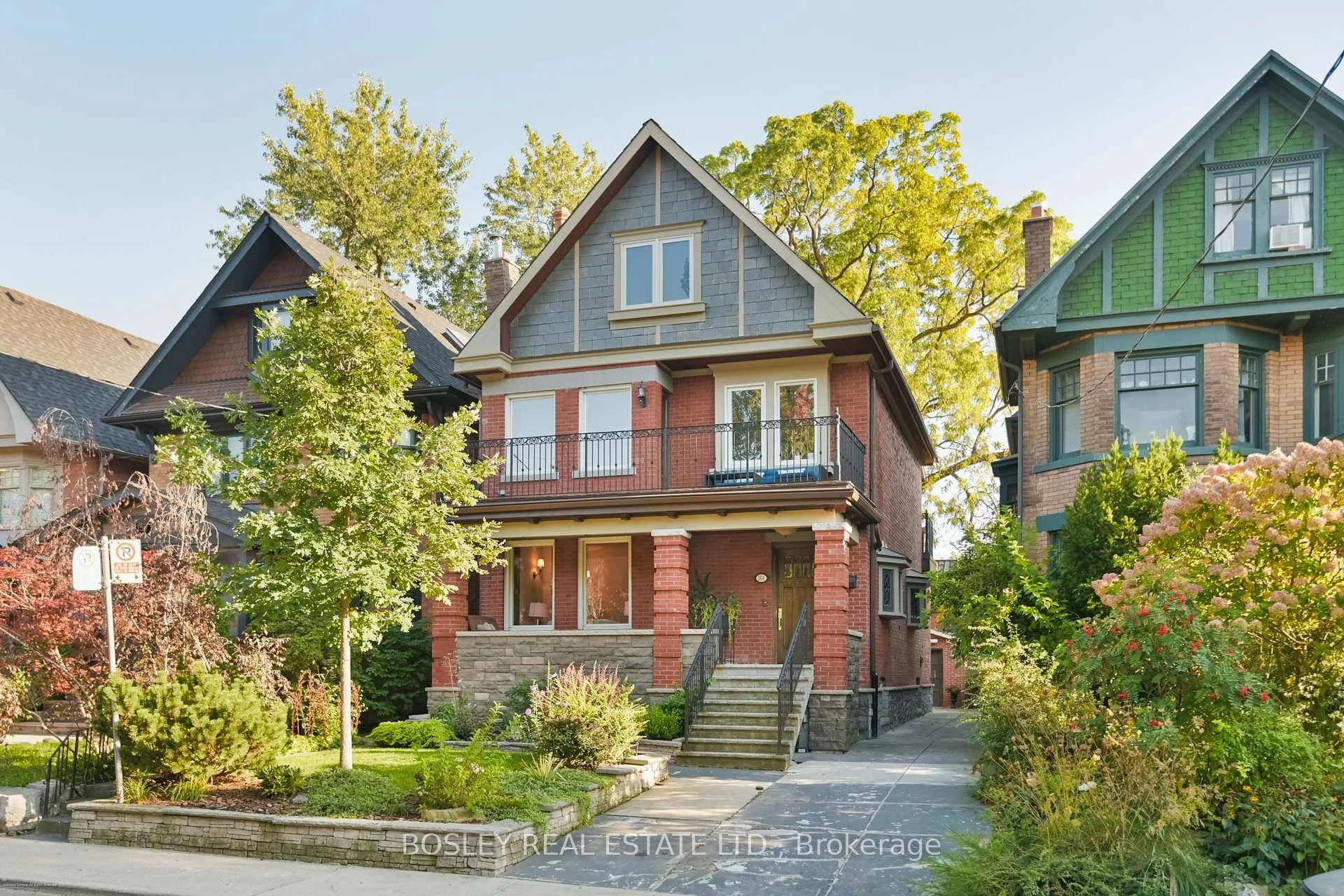 Photo 3 of 161 Westminster Avenue, Toronto, High Park-Swansea — HOMEH