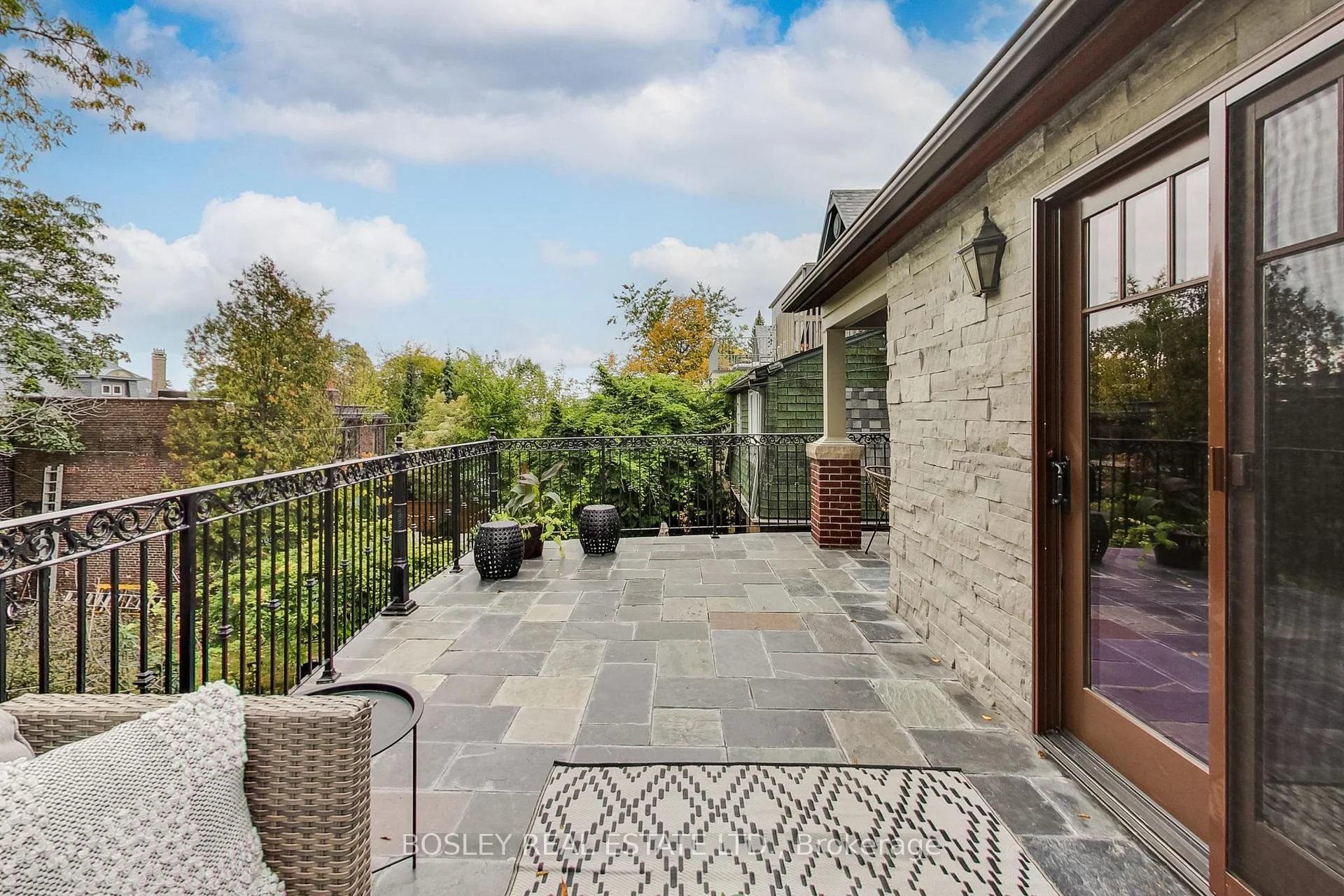 Photo 38 of 161 Westminster Avenue, Toronto, High Park-Swansea — HOMEH